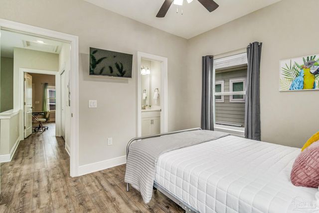 1002 W Main St, Pensacola, FL 32502