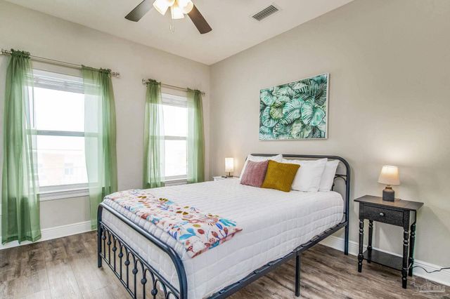 1002 W Main St, Pensacola, FL 32502