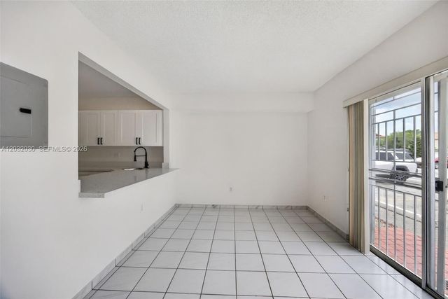 800 SW 104th Ct A-103, Miami, FL 33174