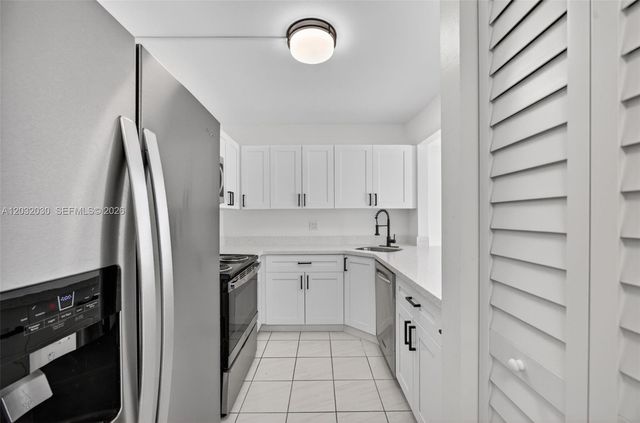 800 SW 104th Ct A-103, Miami, FL 33174