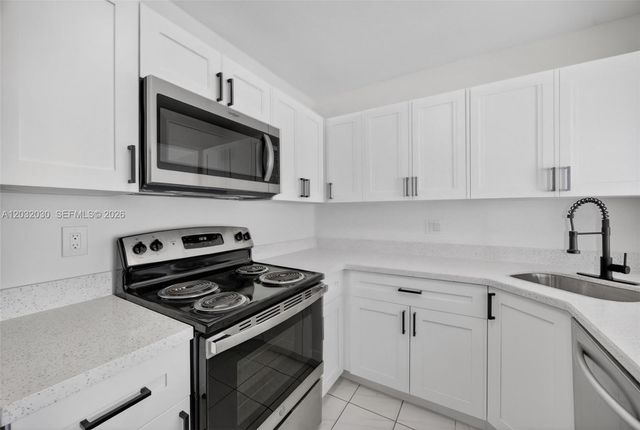 800 SW 104th Ct A-103, Miami, FL 33174