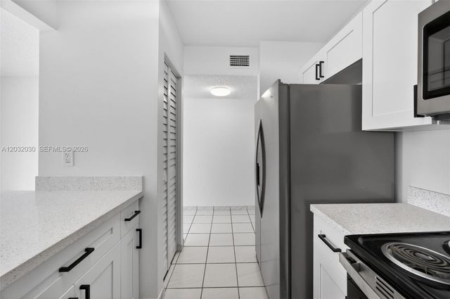 800 SW 104th Ct A-103, Miami, FL 33174