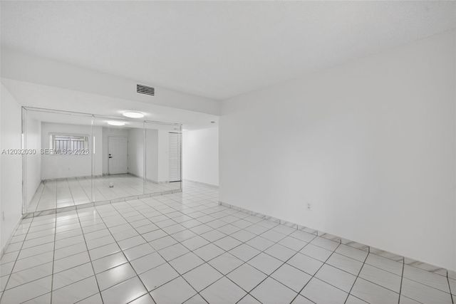 800 SW 104th Ct A-103, Miami, FL 33174