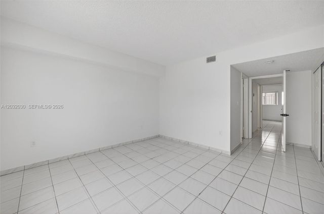800 SW 104th Ct A-103, Miami, FL 33174