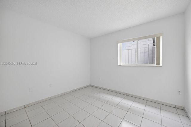 800 SW 104th Ct A-103, Miami, FL 33174