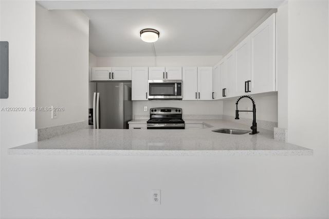 800 SW 104th Ct A-103, Miami, FL 33174