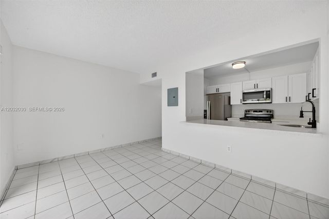 800 SW 104th Ct A-103, Miami, FL 33174