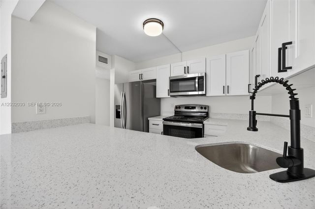 800 SW 104th Ct A-103, Miami, FL 33174