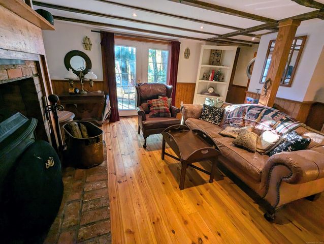 49 Hollow Tree Ridge Road, Darien, CT 06820
