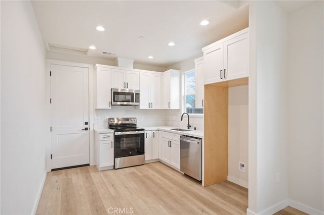 243 3rd Street E, Tracy, CA 95376