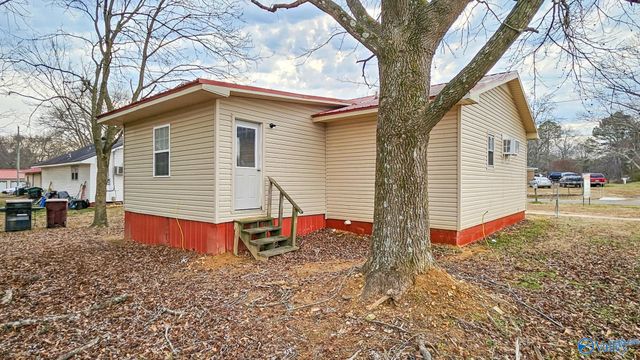 18222 McMunn Lane, Athens, AL 35614