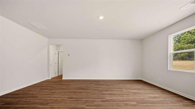 33 Weymouth Drive, Locust Grove, GA 30248