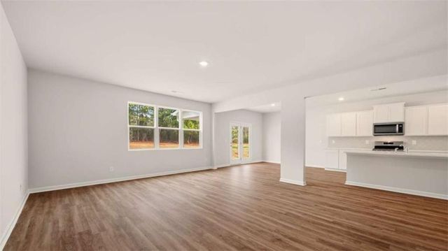 33 Weymouth Drive, Locust Grove, GA 30248