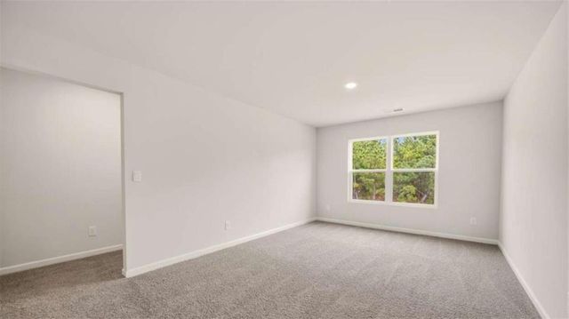 33 Weymouth Drive, Locust Grove, GA 30248