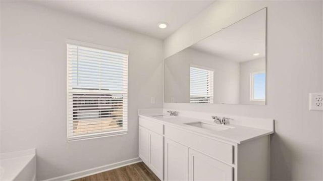 33 Weymouth Drive, Locust Grove, GA 30248
