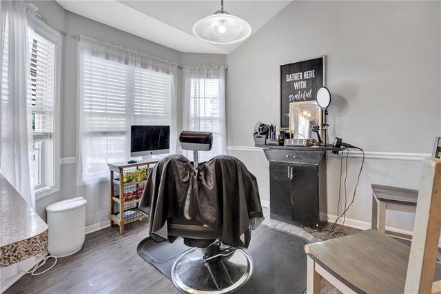 10 PINE SHADOW Circle, Covington, GA 30016