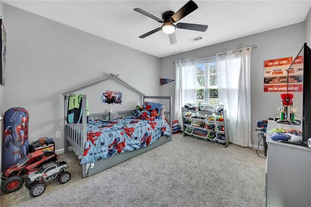 10 PINE SHADOW Circle, Covington, GA 30016