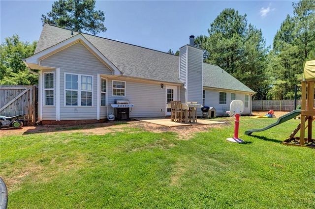 10 PINE SHADOW Circle, Covington, GA 30016
