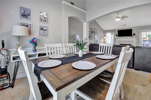 10 PINE SHADOW Circle, Covington, GA 30016