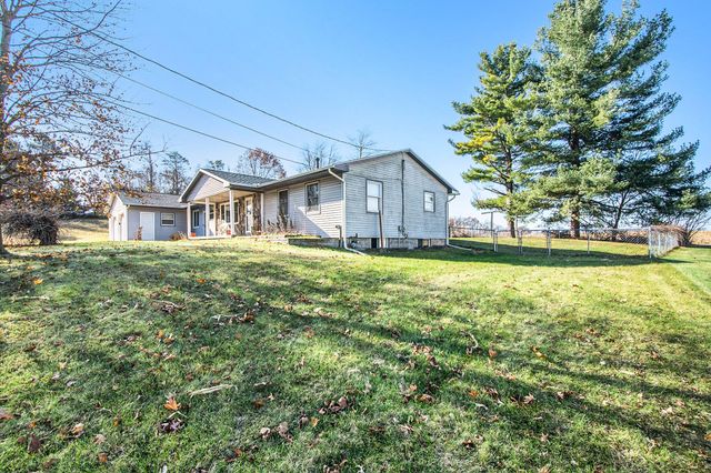 1126 Chapel Road, Sandstone Twp, MI 49269