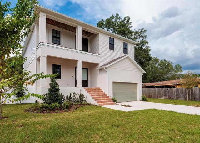4703 W KNIGHTS AVENUE, Tampa, FL 33611