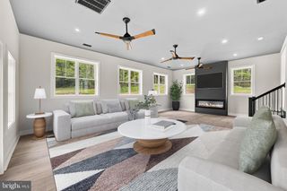 90 MAIN STREET, Washington, VA 22747