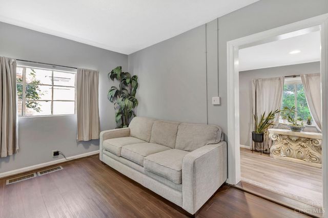 3953 Kirkup Avenue, Cincinnati, OH 45213