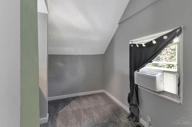 3953 Kirkup Avenue, Cincinnati, OH 45213