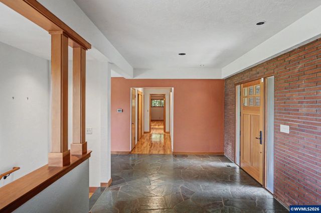 3715 Rivercrest Dr N, Keizer, OR 97303