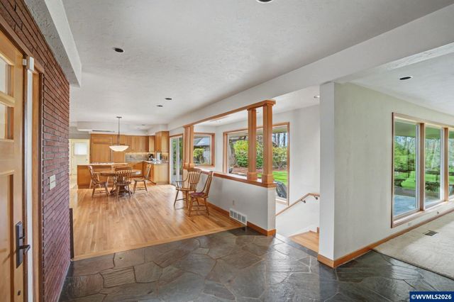 3715 Rivercrest Dr N, Keizer, OR 97303