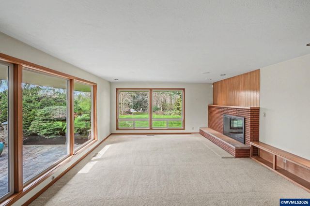 3715 Rivercrest Dr N, Keizer, OR 97303