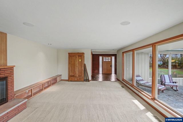 3715 Rivercrest Dr N, Keizer, OR 97303