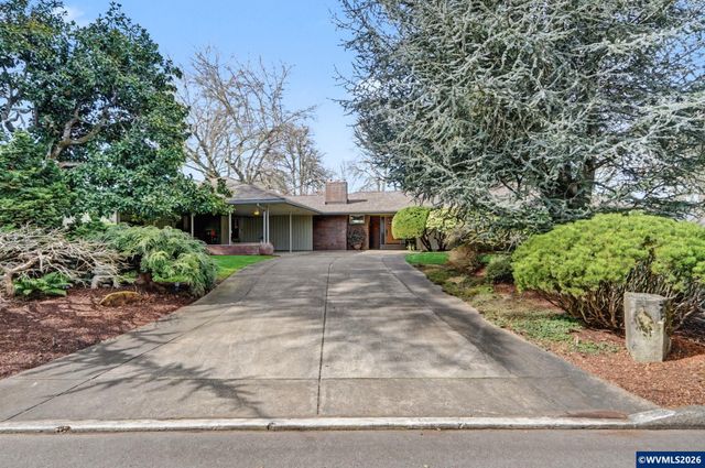 3715 Rivercrest Dr N, Keizer, OR 97303