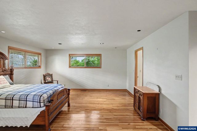 3715 Rivercrest Dr N, Keizer, OR 97303