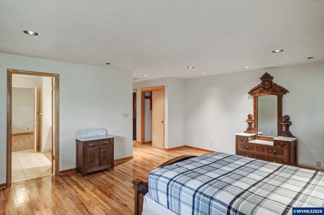 3715 Rivercrest Dr N, Keizer, OR 97303