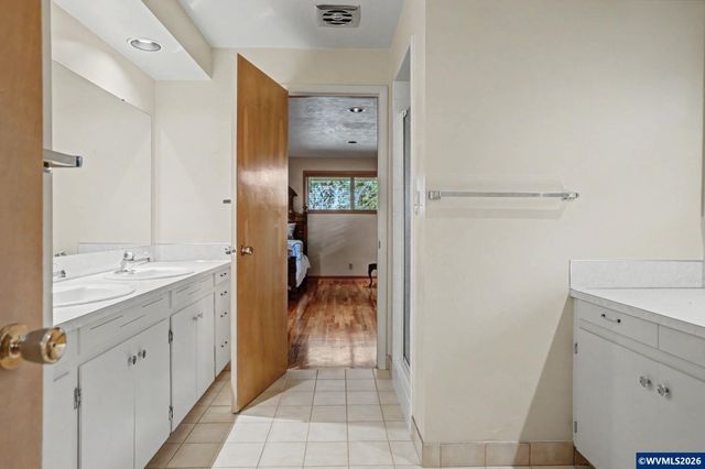 3715 Rivercrest Dr N, Keizer, OR 97303