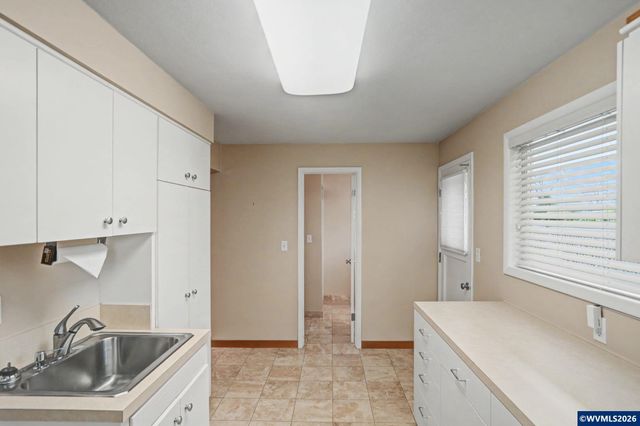 3715 Rivercrest Dr N, Keizer, OR 97303