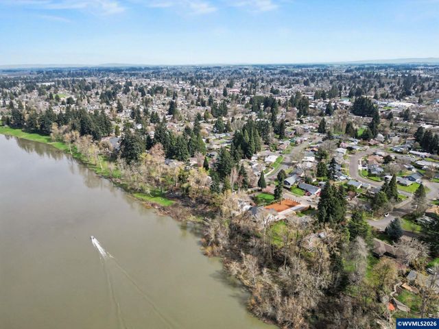 3715 Rivercrest Dr N, Keizer, OR 97303