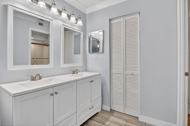 8 Royal Palm Way 203, Boca Raton, FL 33432