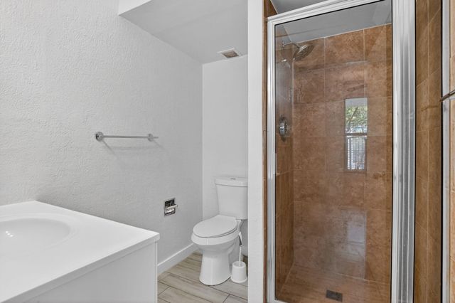8 Royal Palm Way 203, Boca Raton, FL 33432