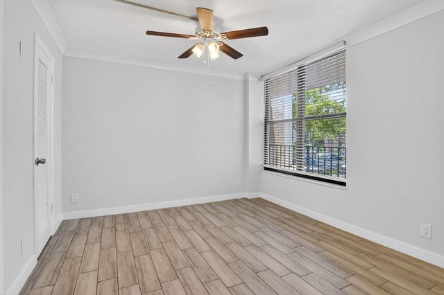 8 Royal Palm Way 203, Boca Raton, FL 33432