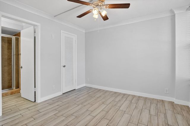 8 Royal Palm Way 203, Boca Raton, FL 33432