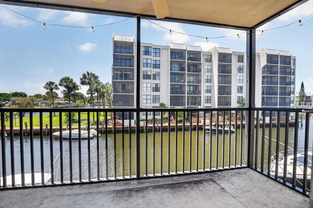 8 Royal Palm Way 203, Boca Raton, FL 33432