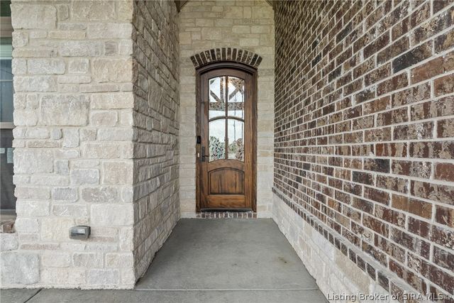 793 Dani Ann Way, Jeffersonville, IN 47130
