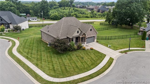 793 Dani Ann Way, Jeffersonville, IN 47130