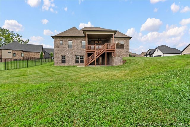 793 Dani Ann Way, Jeffersonville, IN 47130