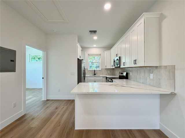 2846 30TH AVENUE N, St Petersburg, FL 33713
