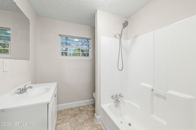 606 JACKSON Avenue N, Jacksonville, FL 32220