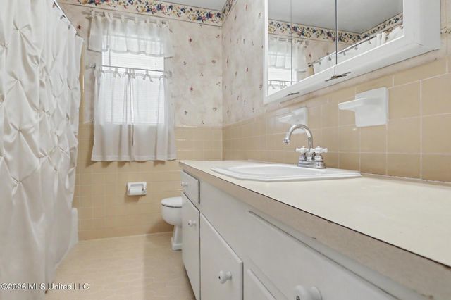 15317 N Parkwood Drive, Gulfport, MS 39503