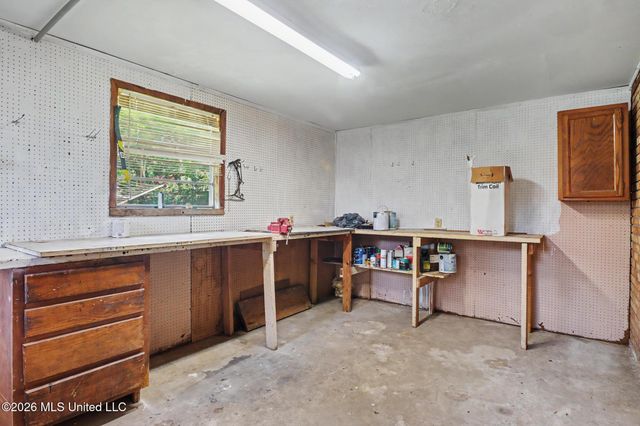 15317 N Parkwood Drive, Gulfport, MS 39503